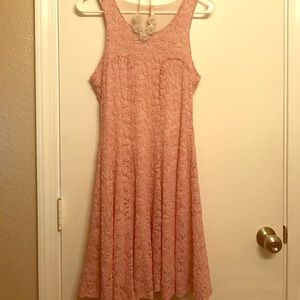 Gorgeous dusty rose dress 🎀