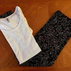 LuLaRoe Leggings and Classic T
