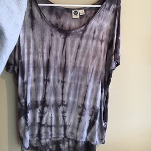 NEVER WORN ROXY TOP