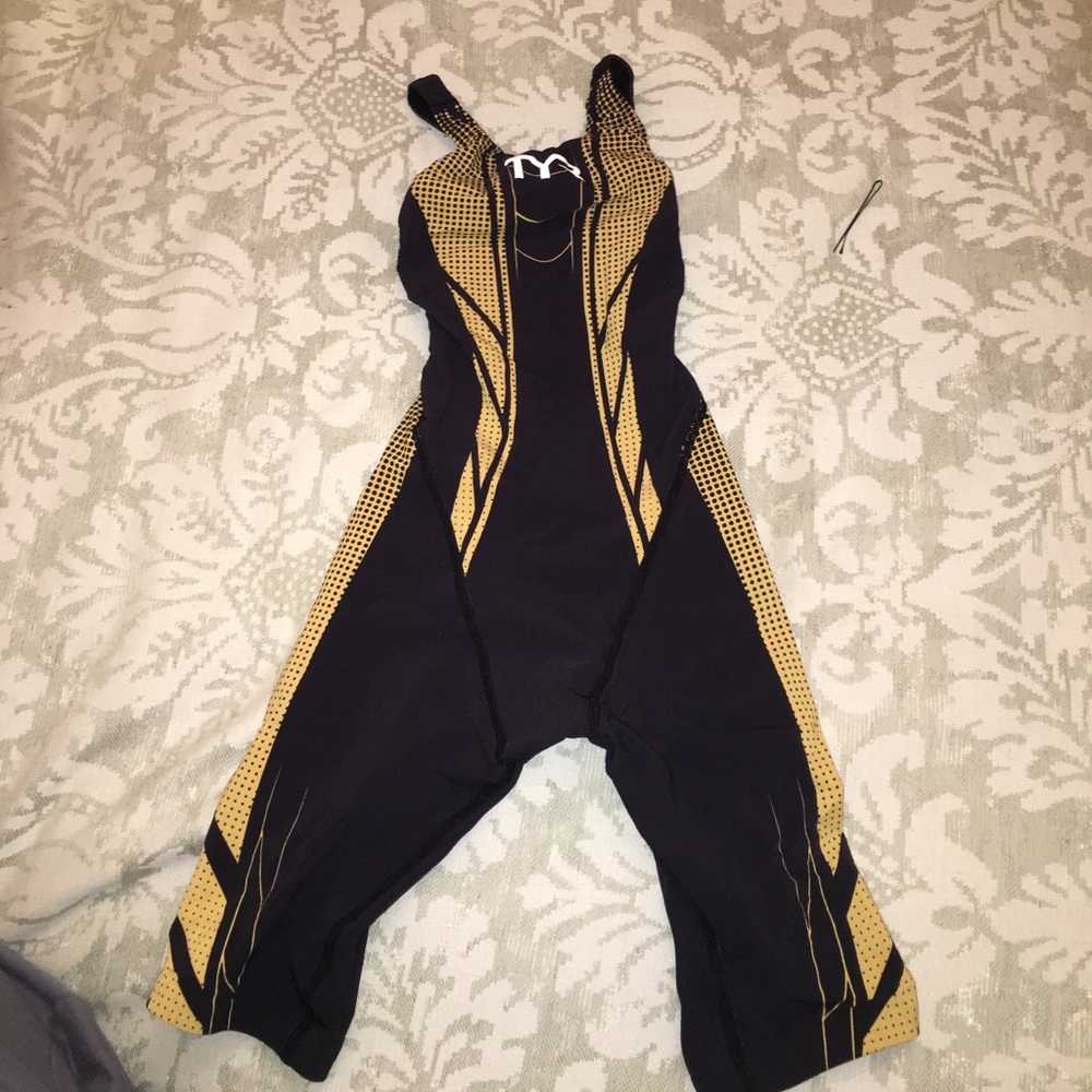 Racing swim suit