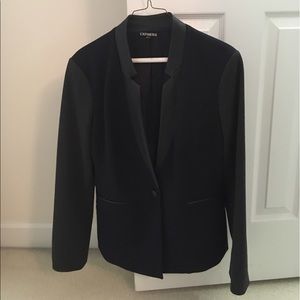 Express Suit