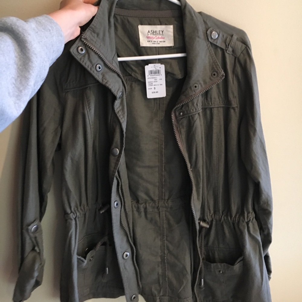 NEVER WORN ARMY JACKET