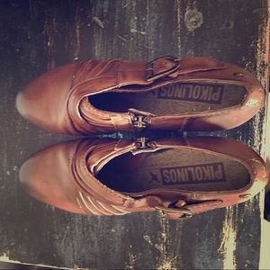 Pikolinos booties