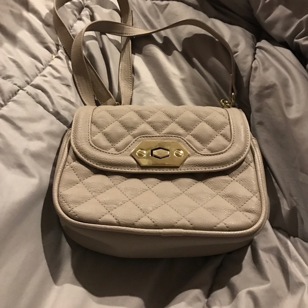 Steve Madden mini quilted bag w polka dot lining