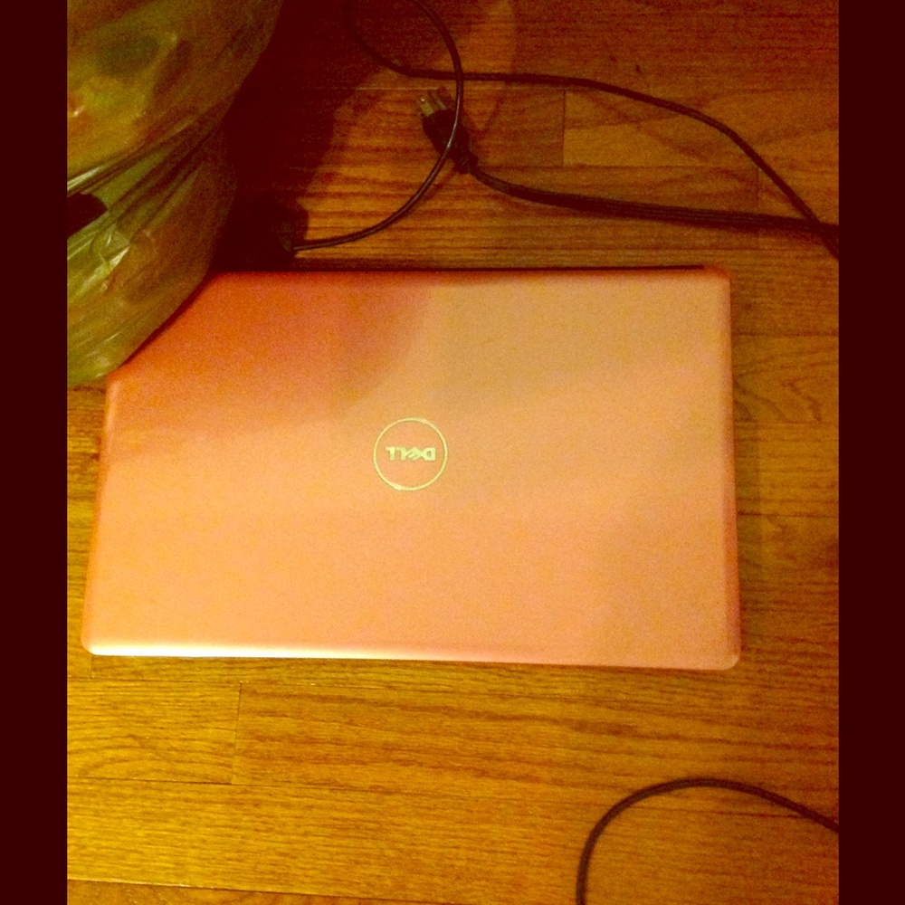 Dell pink laptop