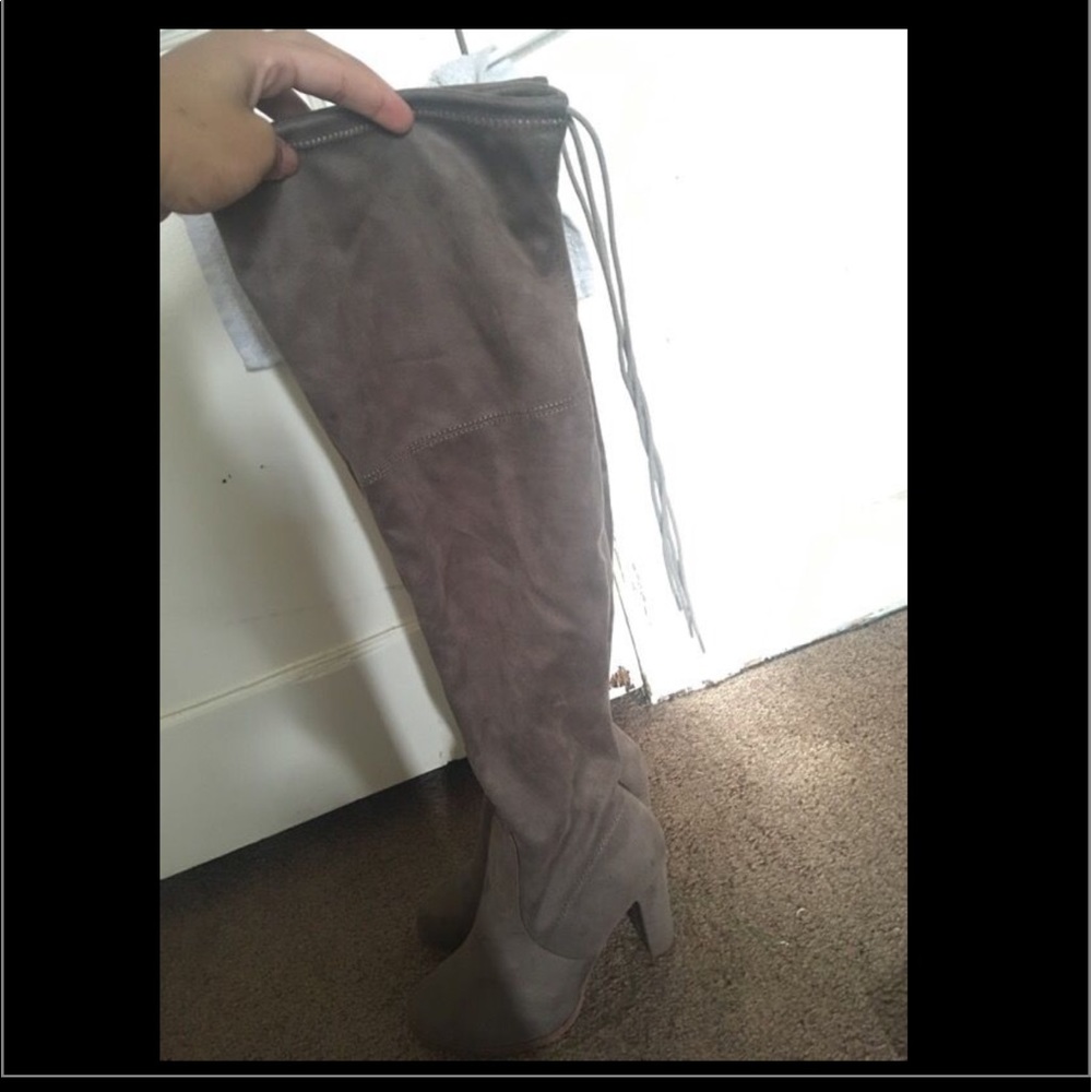 HOLD Thigh High boots