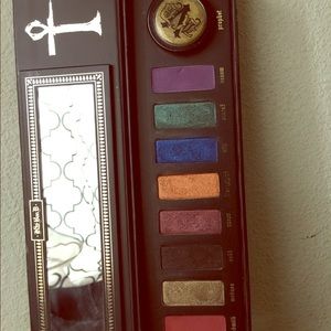 Limited edition Kat Von D serpentina palette