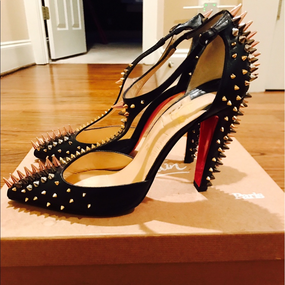 Goldostrap Christian Louboutins