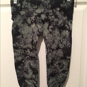 Nux black and gray leggings