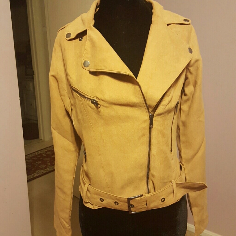 Cropped beige faux suede jacket