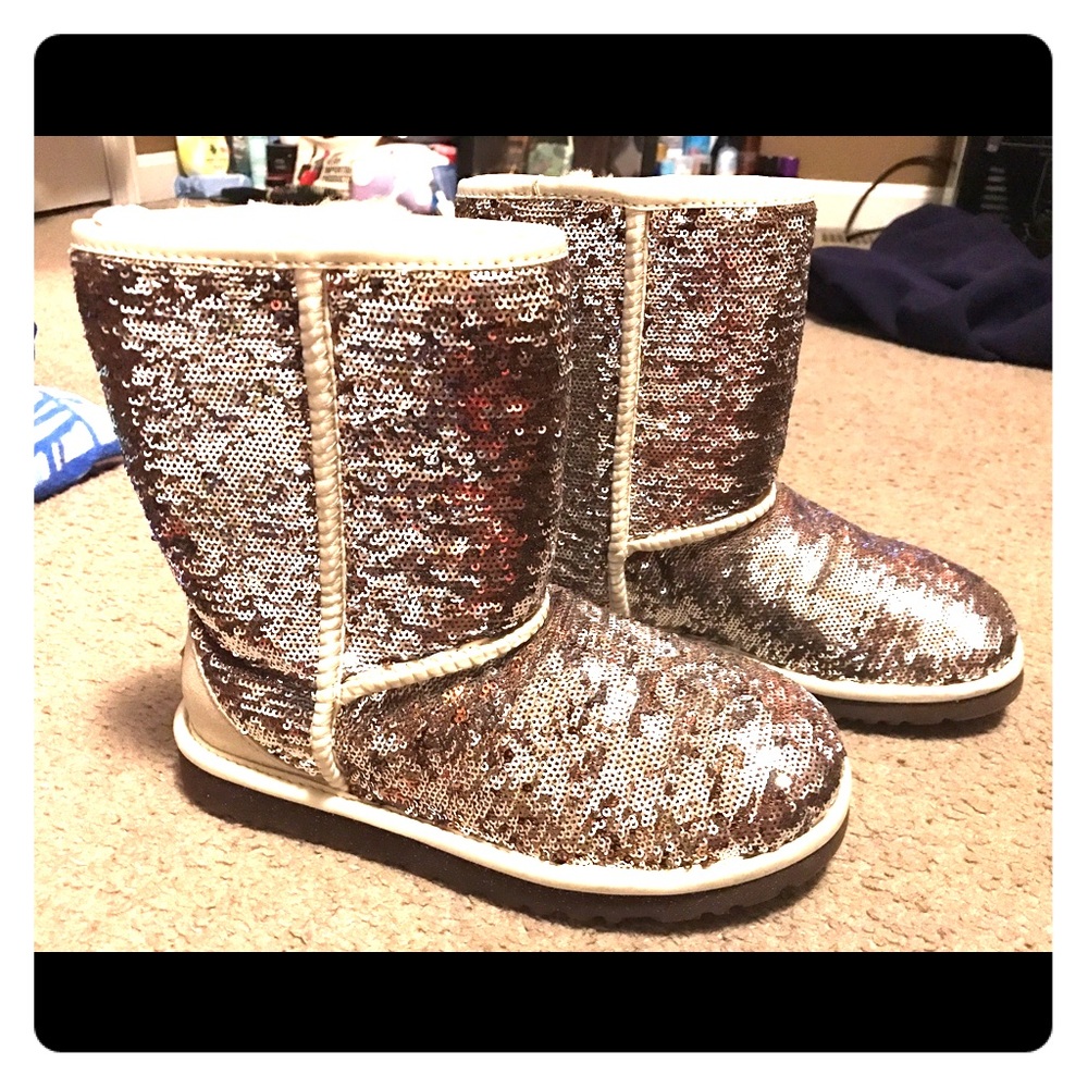 Brand new in box/ plastic champagne sequin UGGS