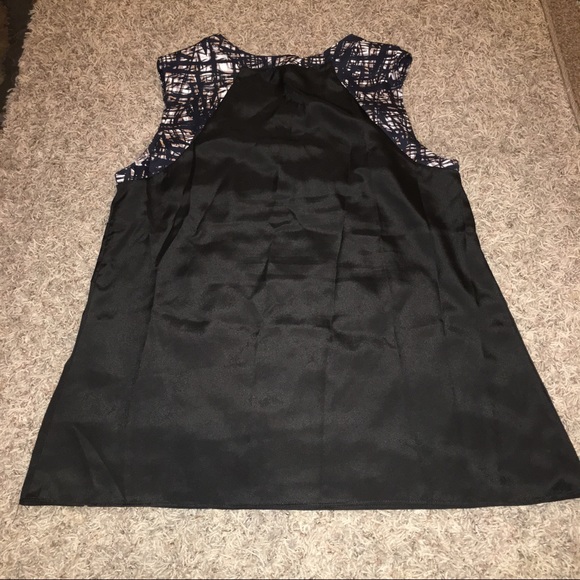 Charlie Jade top size large! - Picture 3 of 3