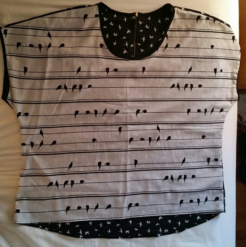 Black and white bird-print boxy tunic top