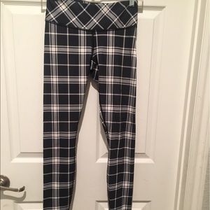 Plaid ankle length leggings