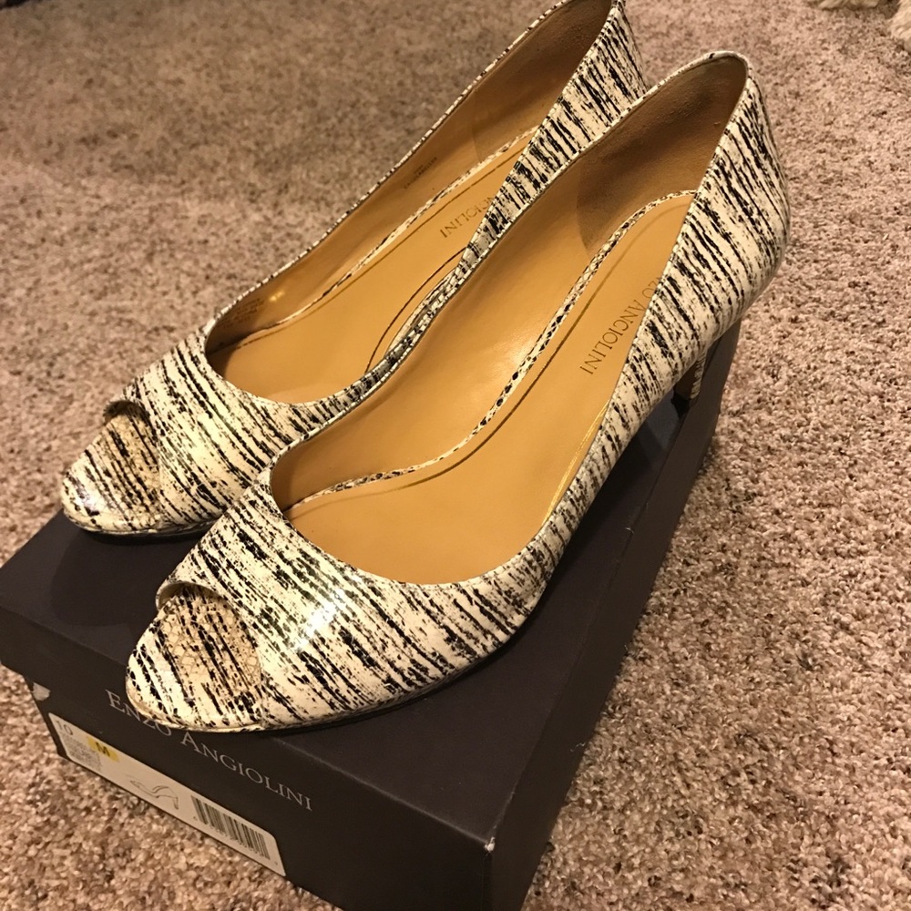 Enzo Angiolini Black and white heels