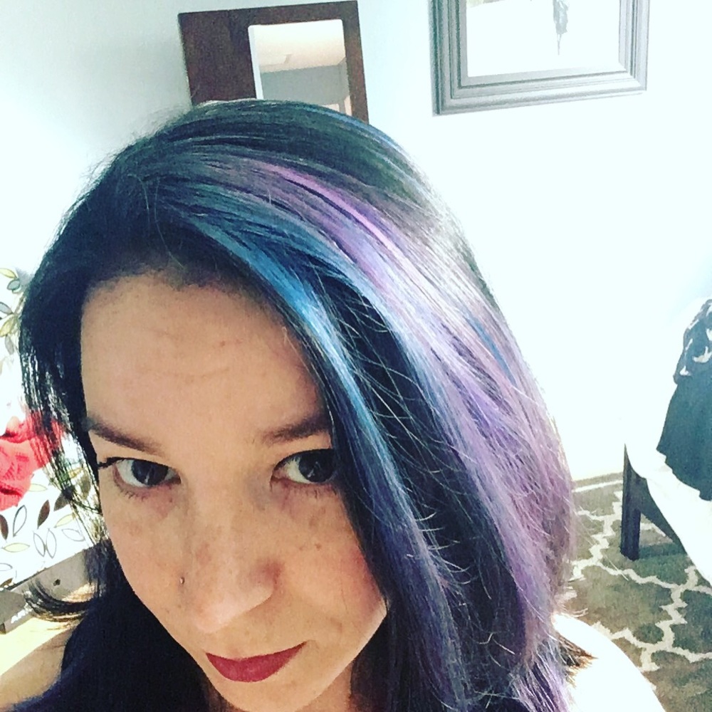 Meet your Posher, Jillian