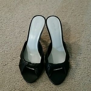 Black Nine West Heels
