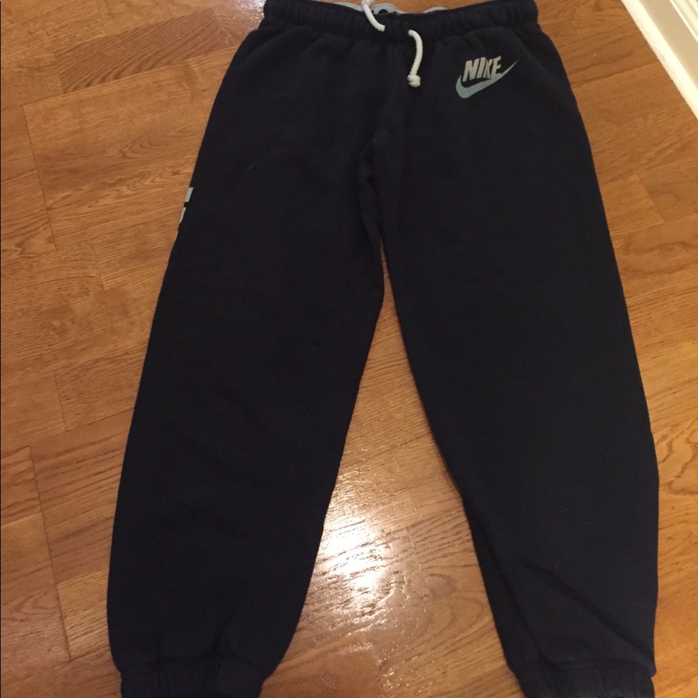 Nike "just do it" Capri sweatpants