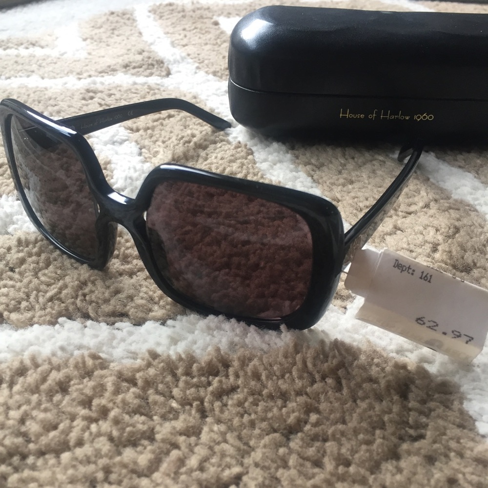 House of Harlow 1960-The Paula Sunglasses-Black