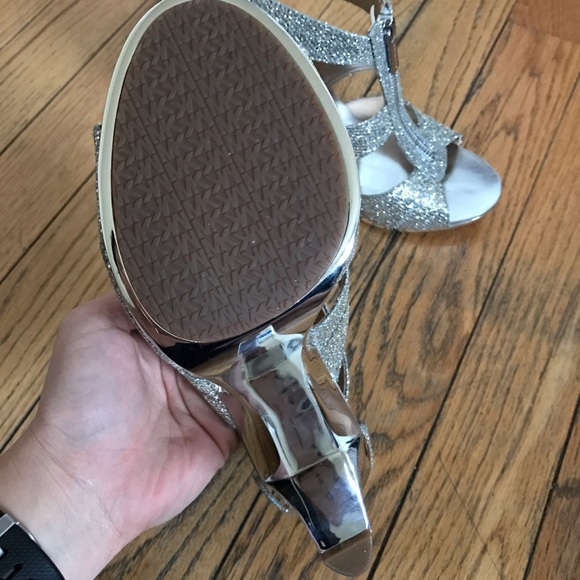 Michael Kors T-Strap Evening Sandals - Picture 4 of 4