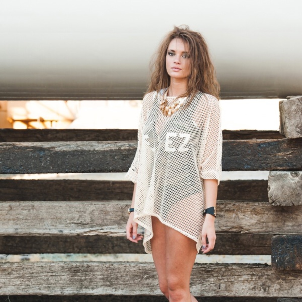 Cream Mesh Pull Over Top