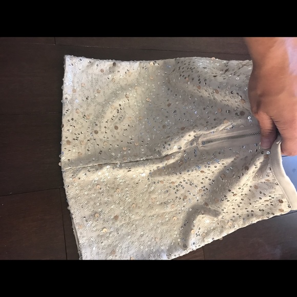 💐SALE: Gorgeous Cream Sequined Mini - Picture 2 of 2