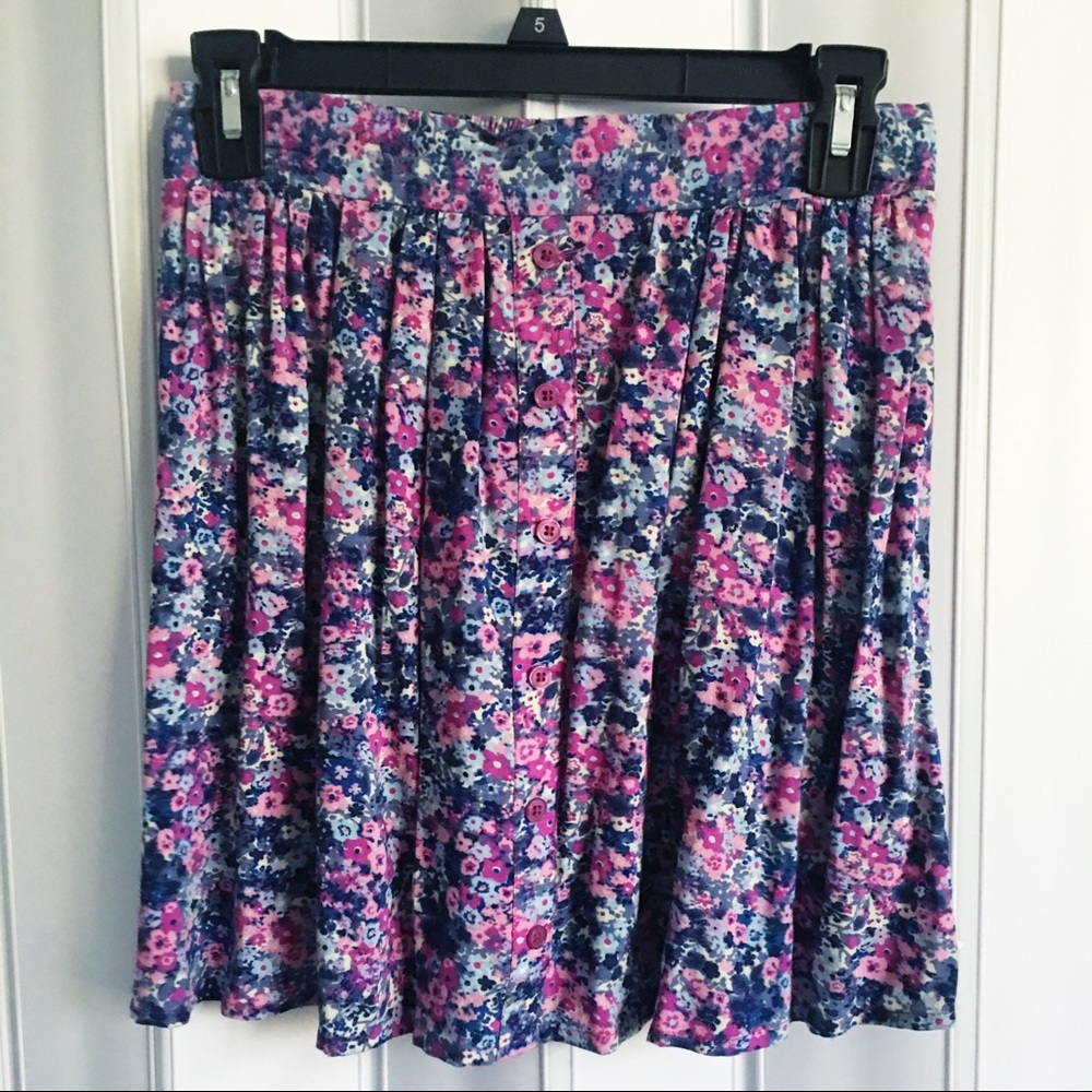 Floral button skirt