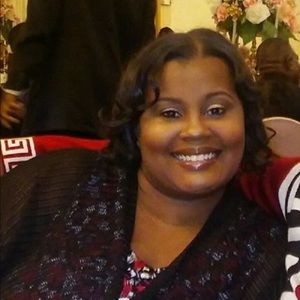 Meet your Posher, Aisha