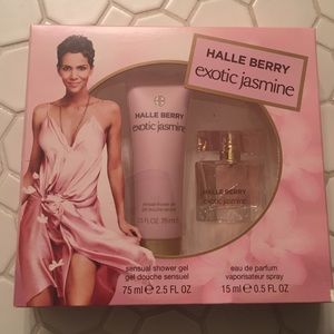 Halle berry exotic jasmine perfume