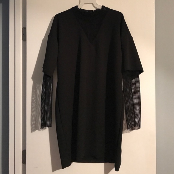 Dresses & Skirts - Mesh sleeve dress