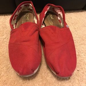 Red toms