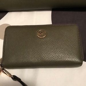 MK wallet