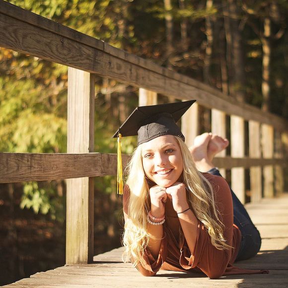 Meet your Posher, Hayley - Picture 1 of 1