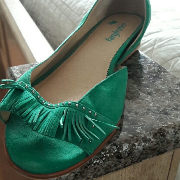 Suede Shoes with 1" heel - Picture 5 of 6