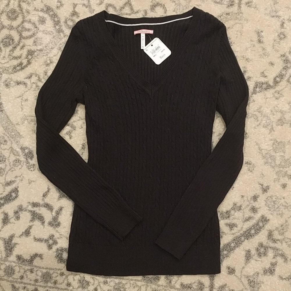 G.H. Bass & Co Black Long Sleeve