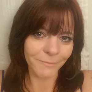 Meet your Posher, Dena