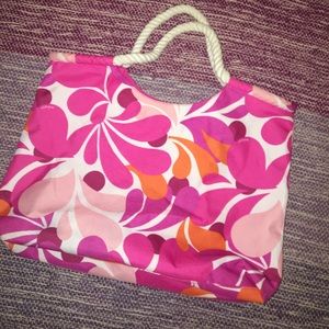 Cute Clinique beach bag!