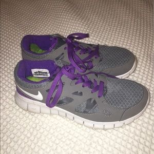 Nike Free Run 2 purple. Lightly worn!
