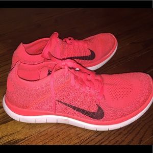 Nike Women's Flyknit Free 4.0