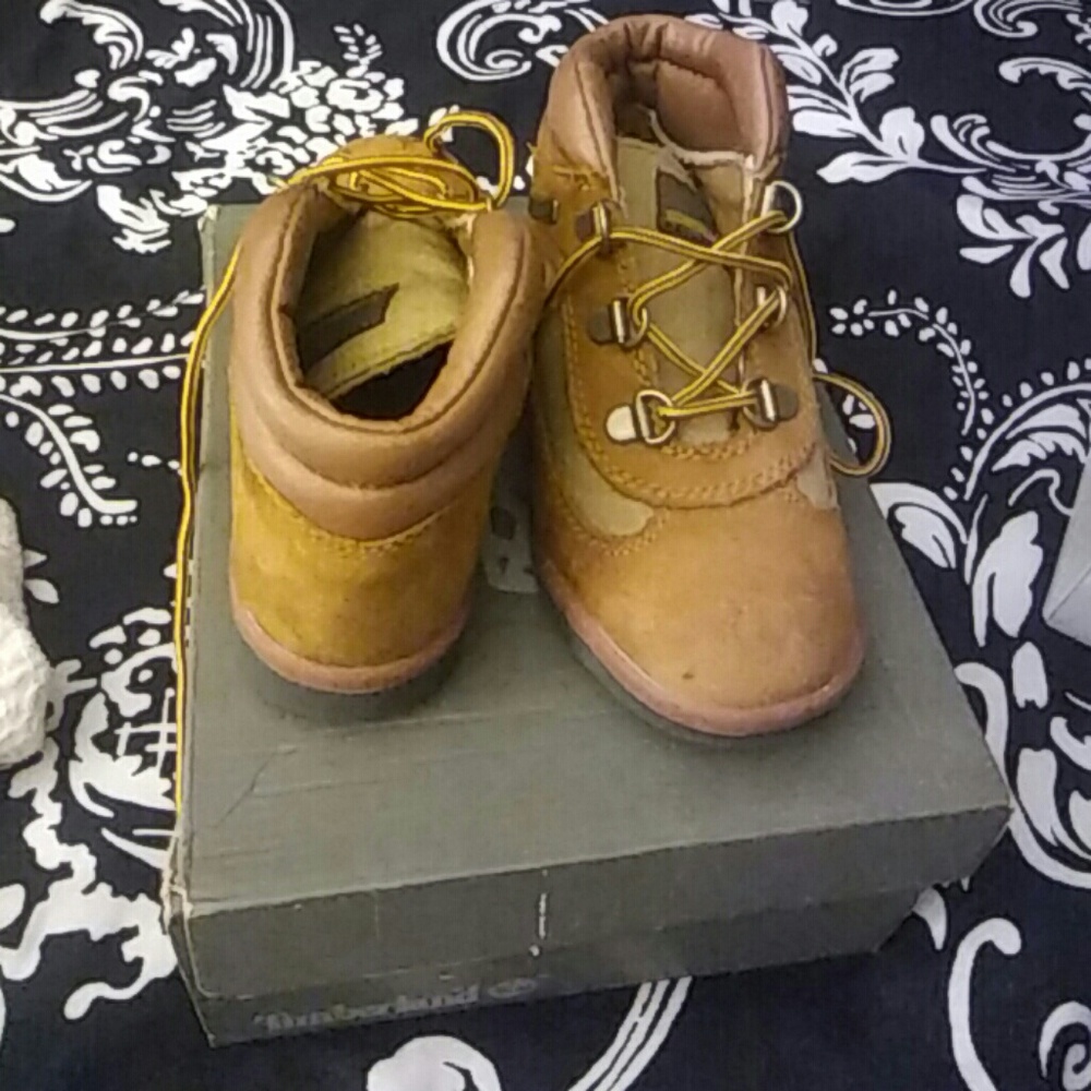 Brown timberland shoes for youth
