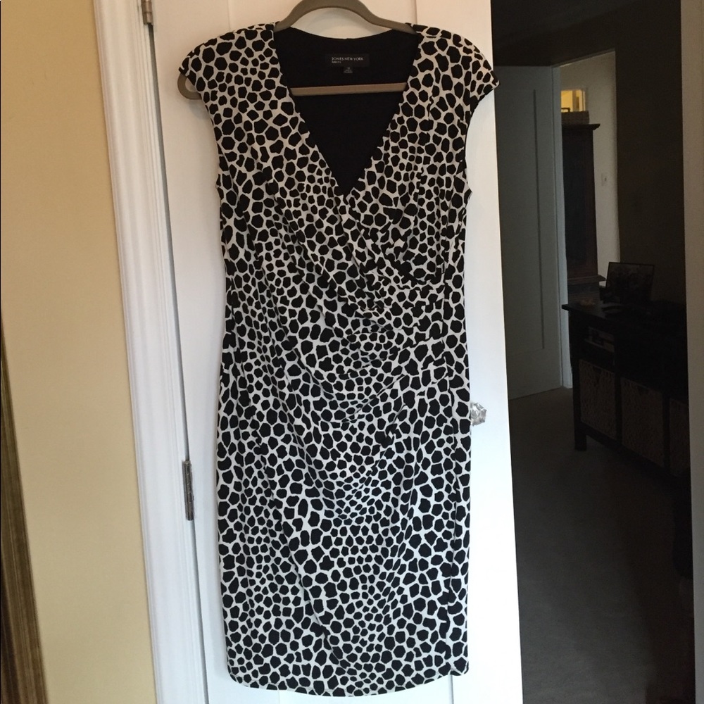 Cocktail/office dress