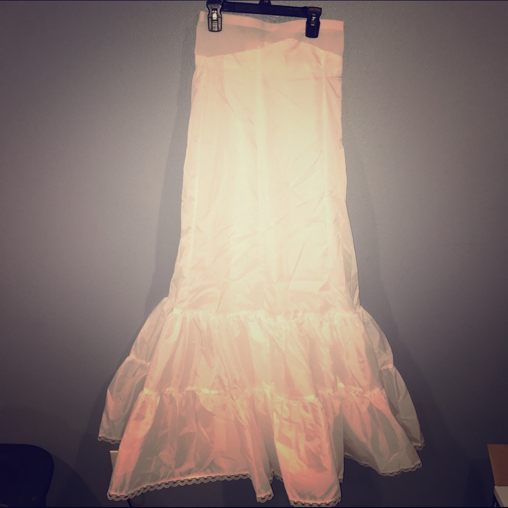 David's Bridal Fit & Flare Slip, 8