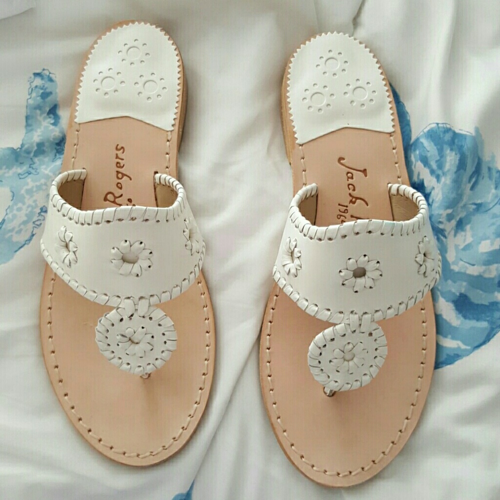 Jack Rogers 6 Wide White Sandal