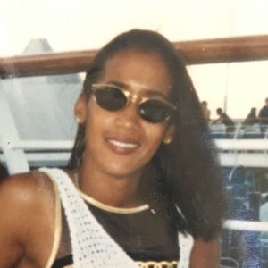 Meet your Posher, Lori