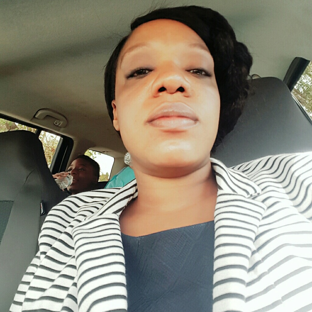 Meet your Posher, Carline