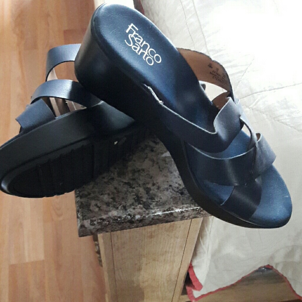 Navy leather sandals