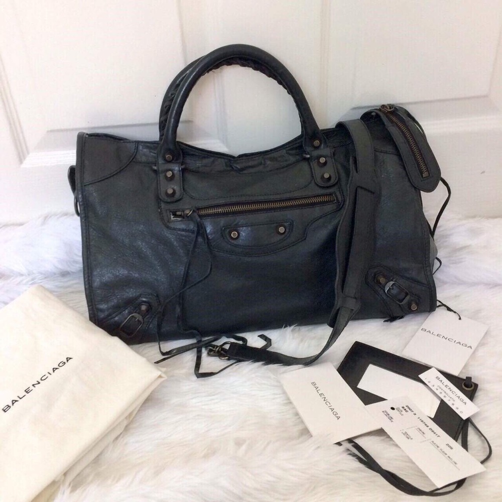 ⛔️SOLD 📉Authentic Balenciaga Classic City.