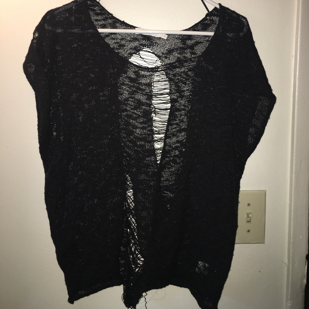 LUSH Black short sleeve sweater