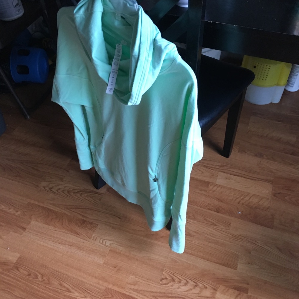 Lululemon healthy heart teal pullover price firm