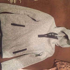 Lululemon Pullover